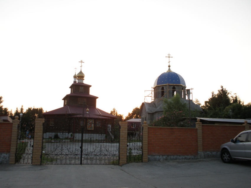 Церковь Андрея Первозванного в Заречном, Сочи (Сочи, город, Краснодарский край). общий вид в ландшафте