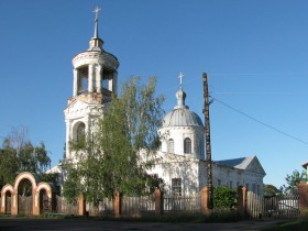 Алешки. Церковь Михаила Архангела