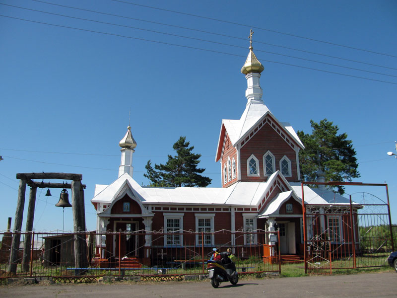 Церковь Покрова Пресвятой Богородицы, Долина (Терновский район, Воронежская область). общий вид в ландшафте