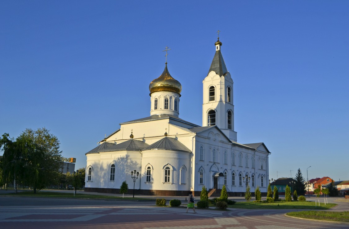 Алексеевка. Церковь Троицы Живоначальной. фасады