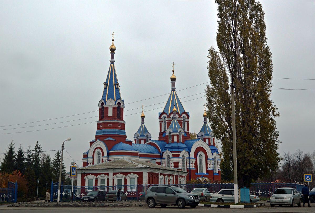 Улица Карла Либкнехта в городе Алексеевка Белгородская область