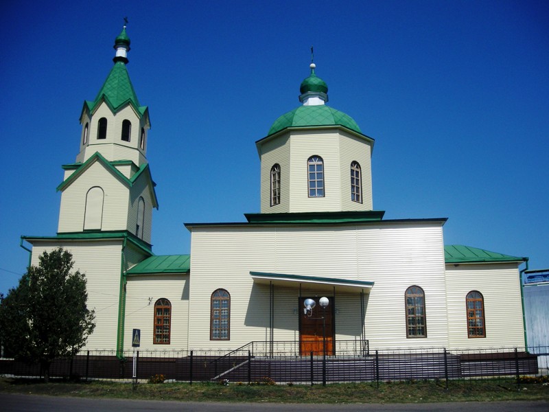 Церковь Митрофана Воронежского, Хлевище (Алексеевский район, Белгородская область). общий вид в ландшафте