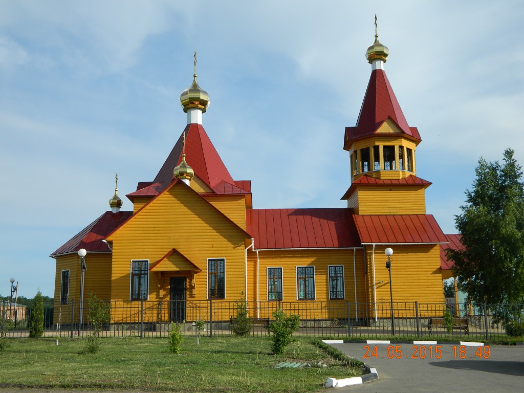 Репенка. Церковь Георгия Победоносца. фасады