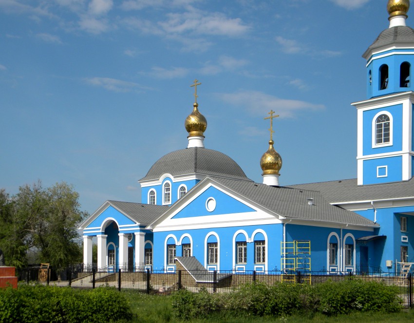 Церковь Благовещения Пресвятой Богородицы, Советское (Алексеевский район, Белгородская область). общий вид в ландшафте