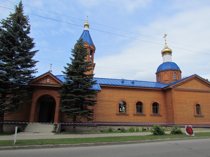 Церковь Успения Пресвятой Богородицы, Струги Красные (Струго-Красненский район, Псковская область). фасады, Церковь полностью отреставрирована и чудесно украшена внутри. Уже служат службы