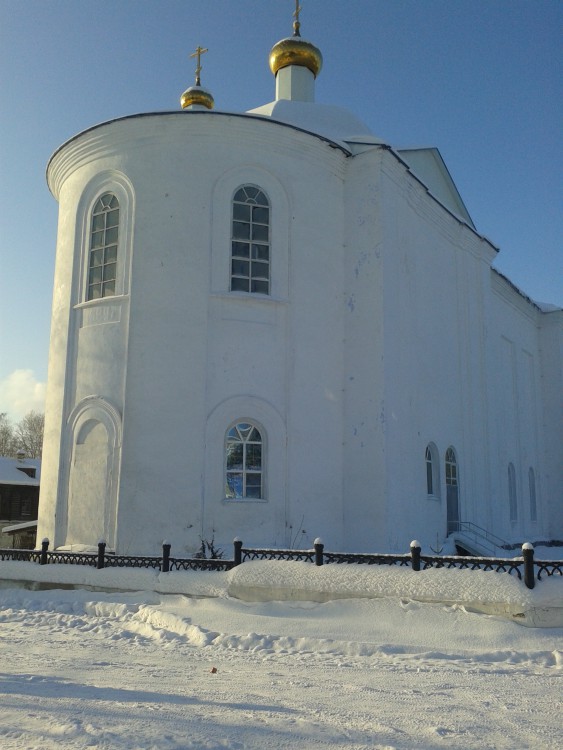 Церковь Петра и Павла, Нязепетровск (Нязепетровский район, Челябинская область). общий вид в ландшафте