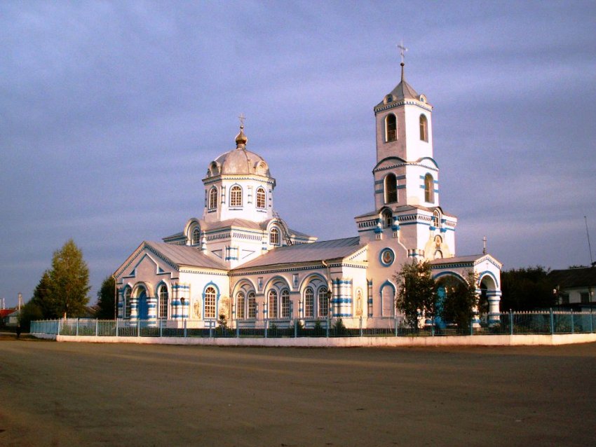 Церковь Покрова Пресвятой Богородицы, Иловка (Алексеевский район, Белгородская область). фасады