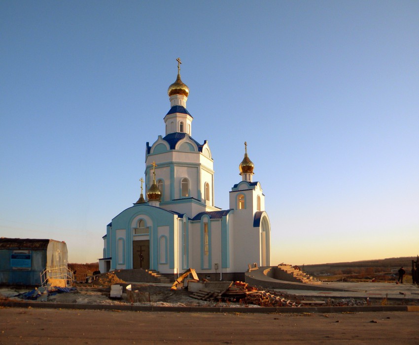 Церковь Преображения Господня (новая), Матрено-Гезово (Алексеевский район, Белгородская область). общий вид в ландшафте, Завершение строительства Спасо-Преображенского храма 