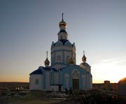 Церковь Преображения Господня (новая), Завершение строительства Спасо-Преображенского храма. Новый храм построен в центре села.<br>, Матрено-Гезово, Алексеевский район, Белгородская область