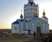 Церковь Преображения Господня (новая), Завершение строительства Спасо-Преображенского храма. Новый храм построен в центре села.<br>, Матрено-Гезово, Алексеевский район, Белгородская область