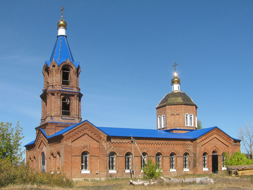 Церковь Покрова Пресвятой Богородицы (Сретения Господня), Никольское 2-е (Воробьёвский район, Воронежская область). общий вид в ландшафте