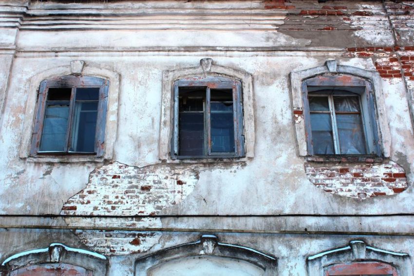 Церковь Михаила Архангела, Маклино (Малоярославецкий район, Калужская область). архитектурные детали, Фрагмент северного фасада