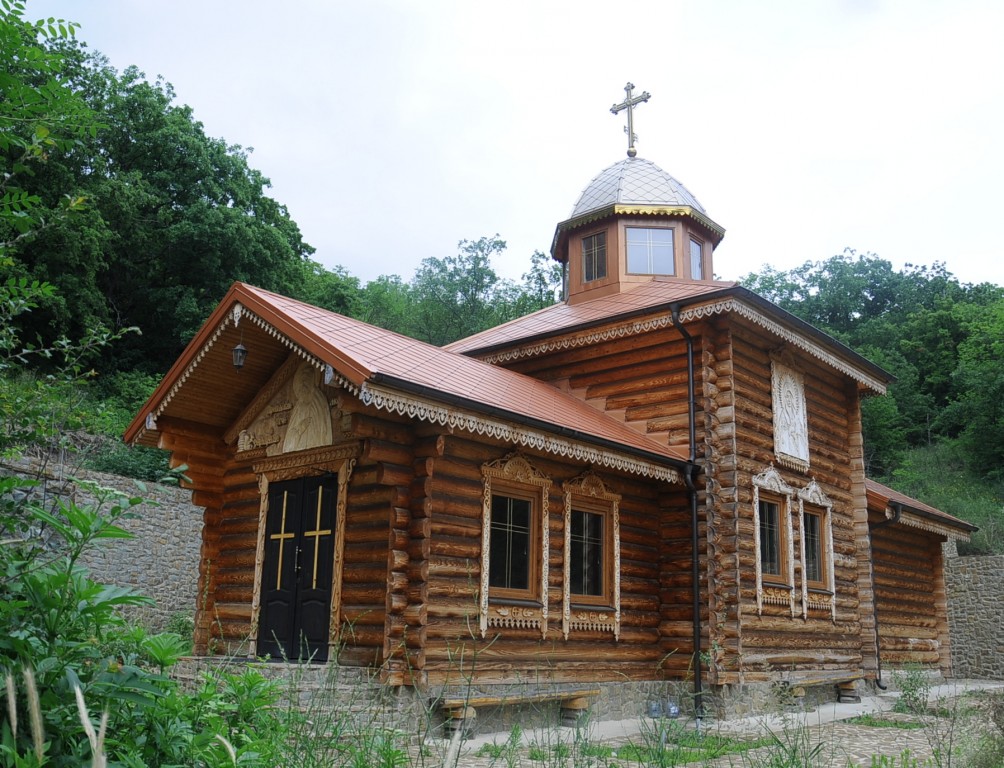 Краснокаменка (Кизилташ). Кизилташский Стефана Сурожского мужской монастырь. фасады