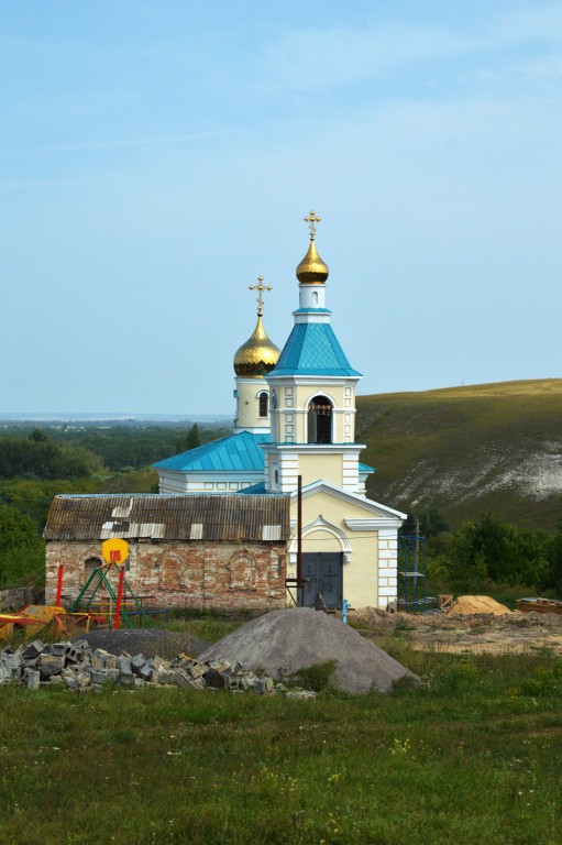 Верхний Карабут. Церковь Рождества Пресвятой Богородицы. фасады