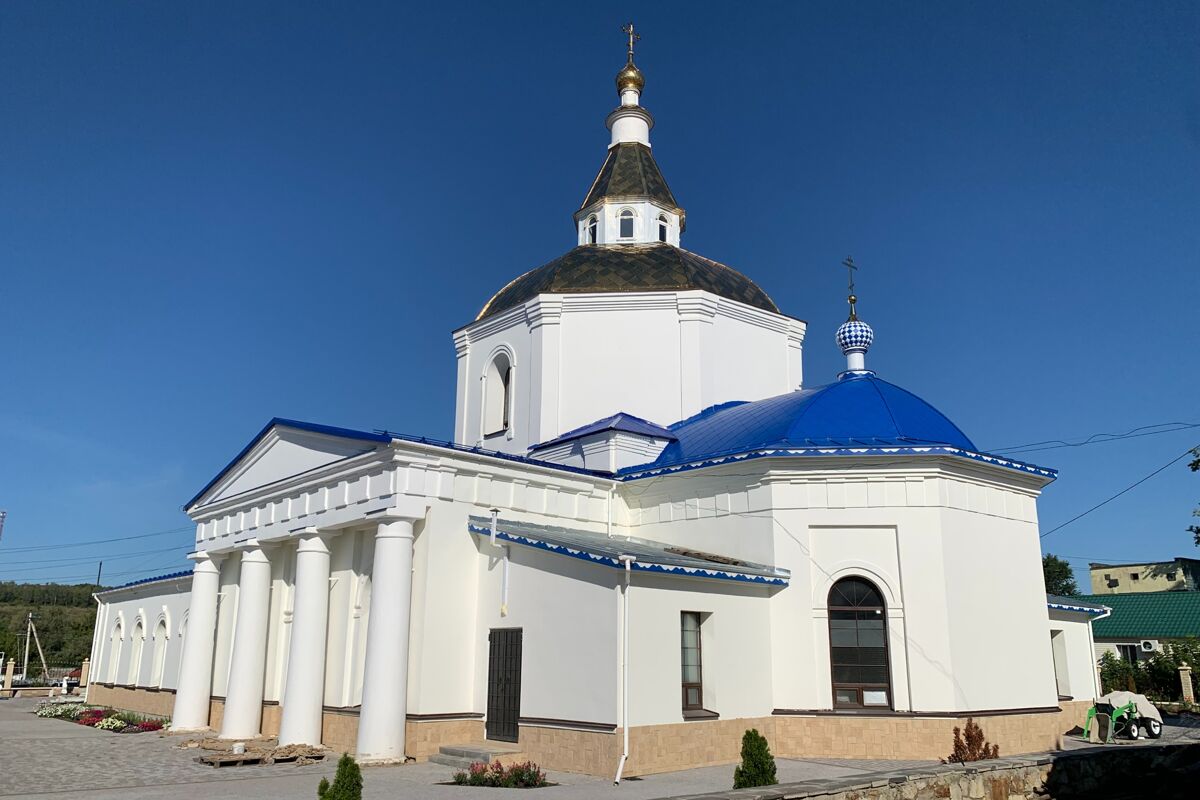 Церковь Успения Пресвятой Богородицы, Калач (Калачеевский район, Воронежская область). фасады