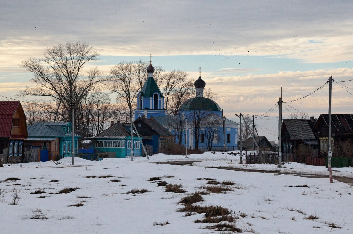 Церковь Рождества Пресвятой Богородицы, Радовицы (Егорьевский городской округ, Московская область). общий вид в ландшафте