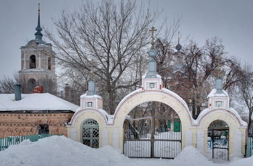 Церковь Трех Святителей, Белоомут (Луховицкий городской округ, Московская область). дополнительная информация