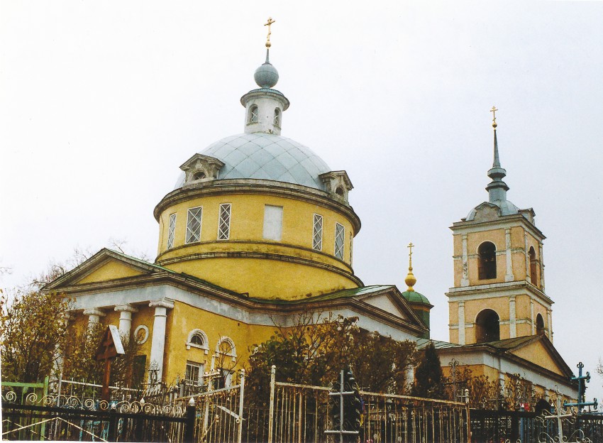 Церковь Трех Святителей, Белоомут (Луховицкий городской округ, Московская область). фасады