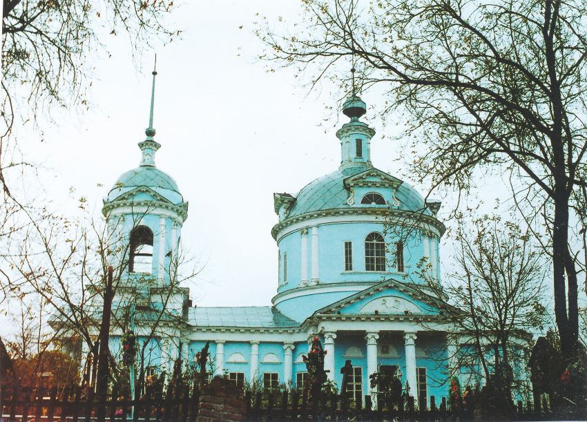 Церковь Успения Пресвятой Богородицы, Белоомут (Луховицкий городской округ, Московская область). фасады
