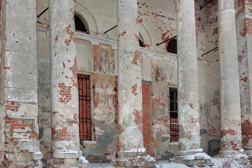 Церковь Воскресения Христова, Ловцы (Луховицкий городской округ, Московская область). архитектурные детали