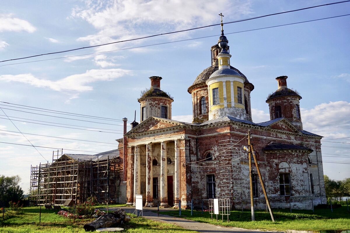 Церковь Воскресения Христова, Ловцы (Луховицкий городской округ, Московская область). фасады