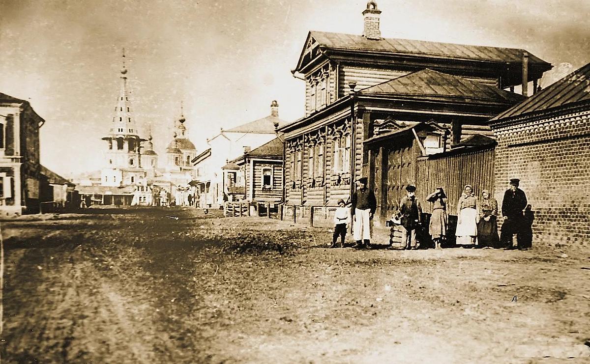 Вид на церковь Воскресения Христова. Фото нач. ХХ в., архивная фотография. Церковь Воскресения Христова, Ловцы (Луховицкий городской округ, Московская область)