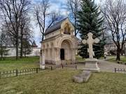 Суздаль. Спасо-Евфимиевский монастырь. Часовня-усыпальница Дмитрия Пожарского (новая)