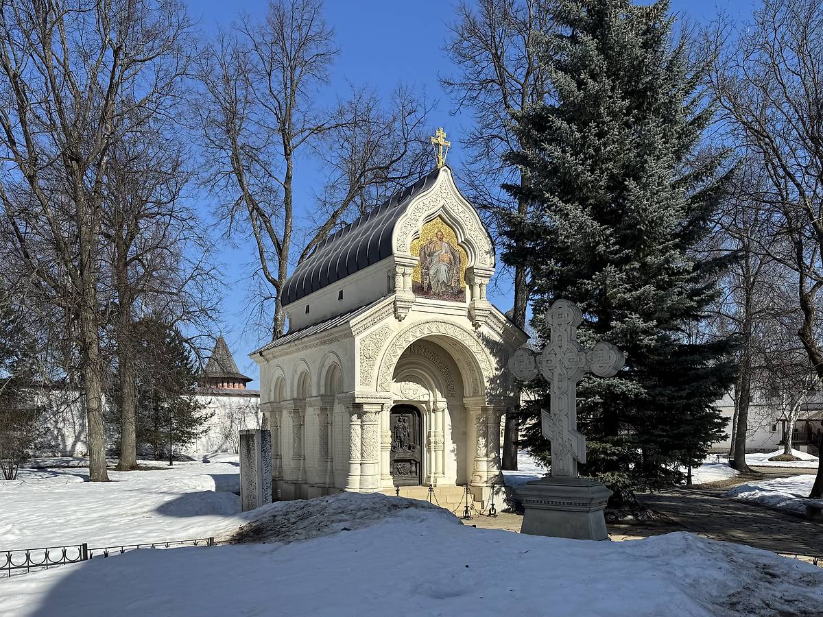 Вид с юго-запада, фасады. Спасо-Евфимиевский монастырь. Часовня-усыпальница Дмитрия Пожарского (новая), Суздаль (Суздальский район, Владимирская область)