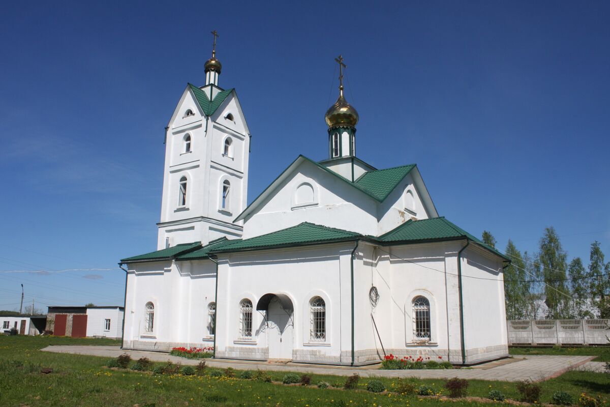 Верхнеднепровский. Церковь Иоанна Кронштадтского. фасады