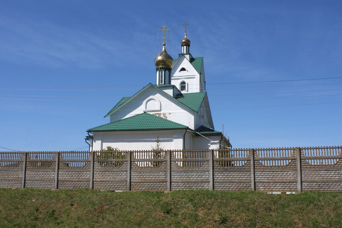 Верхнеднепровский. Церковь Иоанна Кронштадтского. фасады