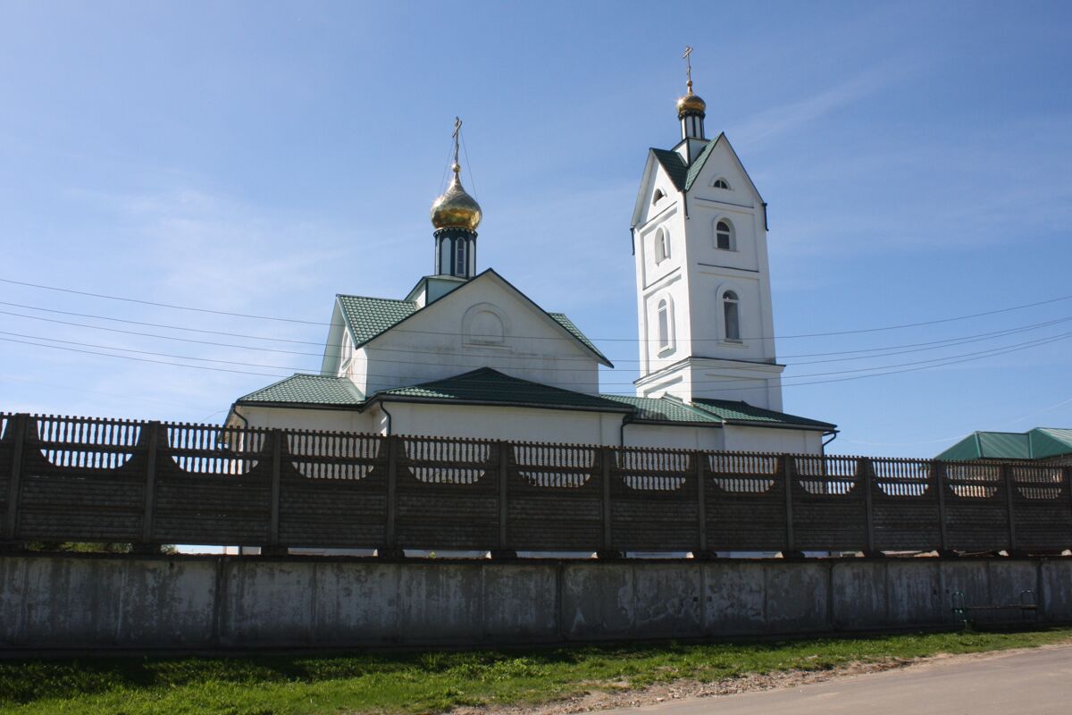 Церковь Иоанна Кронштадтского, Верхнеднепровский (Дорогобужский район, Смоленская область). фасады