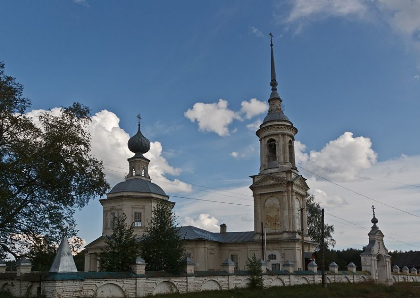 Борок. Церковь Рождества Христова. фасады