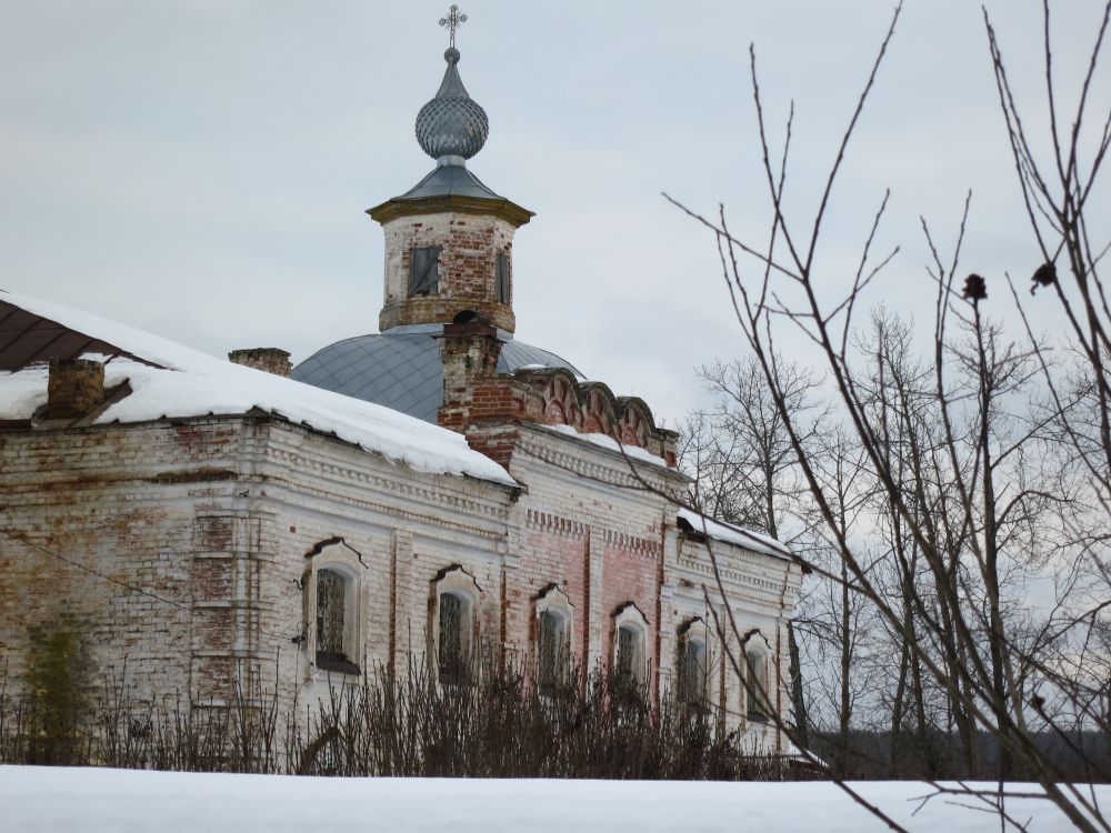 Церковь Воздвижения Креста Господня, Берёзовец (Галичский район, Костромская область). фасады, Фото Людмилы Васильковой