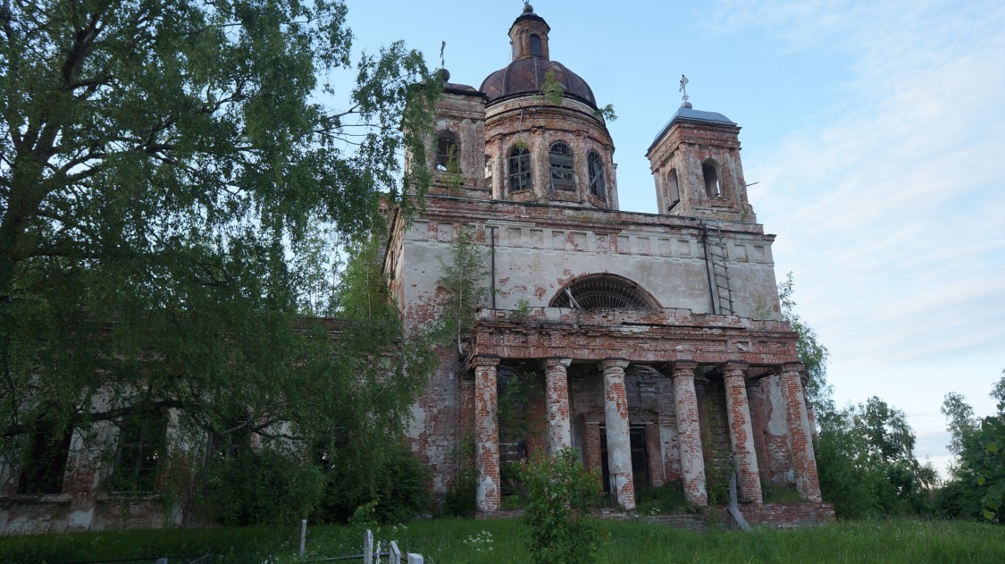 Церковь Николая Чудотворца, Корцово (Солигаличский район, Костромская область). фасады