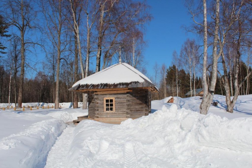 Часовня Параскевы Пятницы из д. Пасынково Талицкого с/с, Ципино (Кирилловский район, Вологодская область). общий вид в ландшафте, Вид с юга