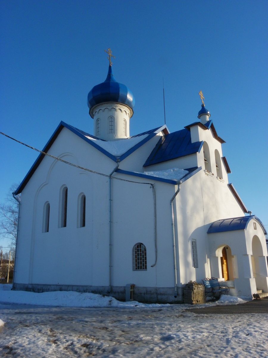 Церковь Сошествия Святого Духа, Батецкий (Батецкий район, Новгородская область). фасады