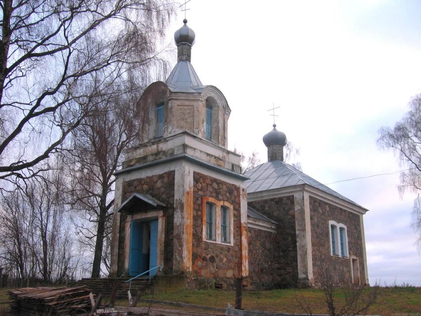 Церковь Преображения Господня, Довбени (Воложинский район, Беларусь, Минская область). общий вид в ландшафте