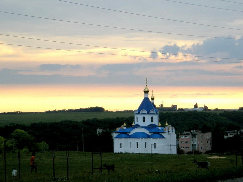 Ясные Зори. Церковь Благовещения Пресвятой Богородицы. общий вид в ландшафте