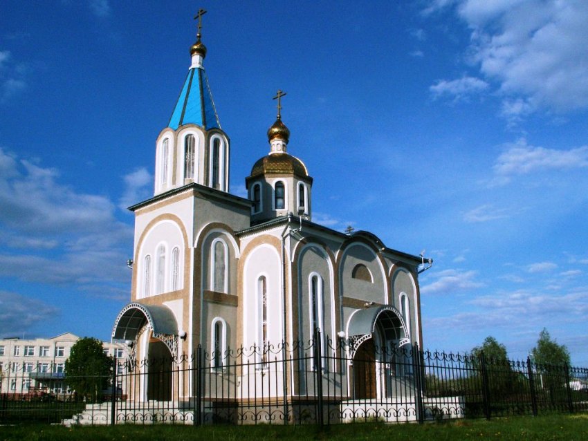 Церковь Николая Чудотворца, Ближняя Игуменка (Белгородский район, Белгородская область). общий вид в ландшафте