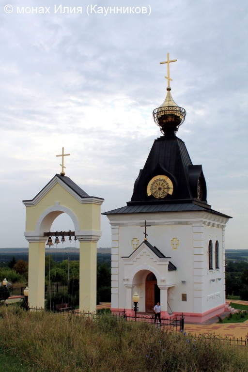 Лавы. Церковь Феодора Печерского. фасады