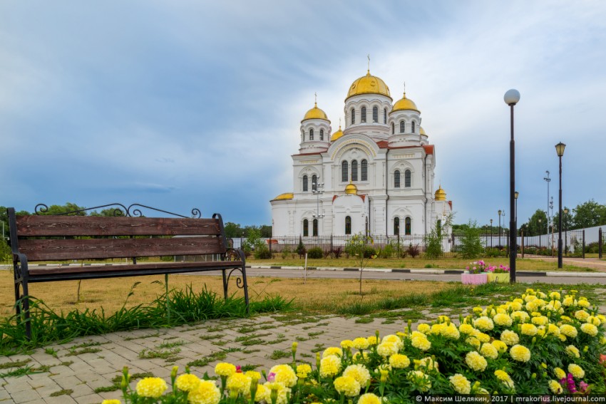 Валуйки. Собор Николая Чудотворца. общий вид в ландшафте