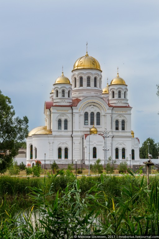 Собор Николая Чудотворца, Валуйки (Валуйский район, Белгородская область). фасады