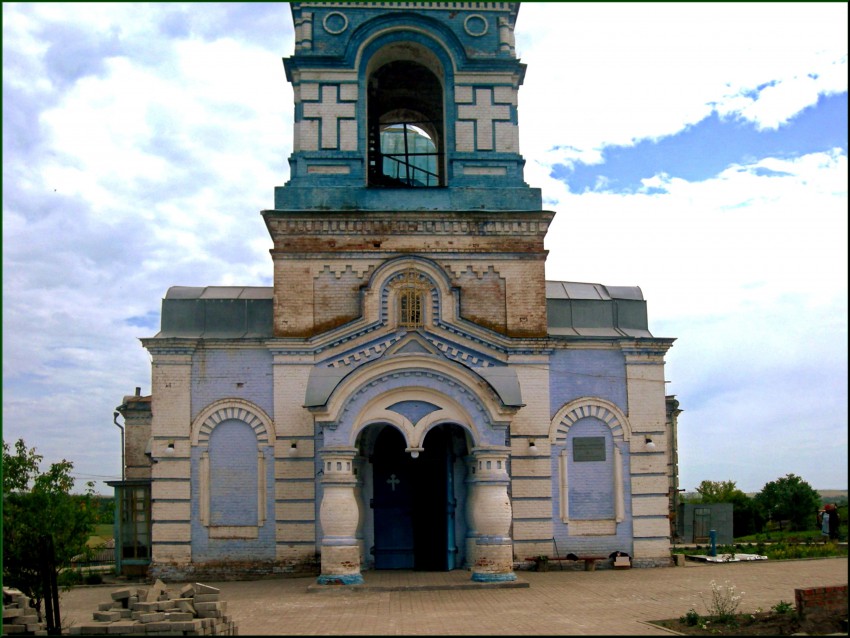 Церковь Петра и Павла, Погромец (Волоконовский район, Белгородская область). фасады