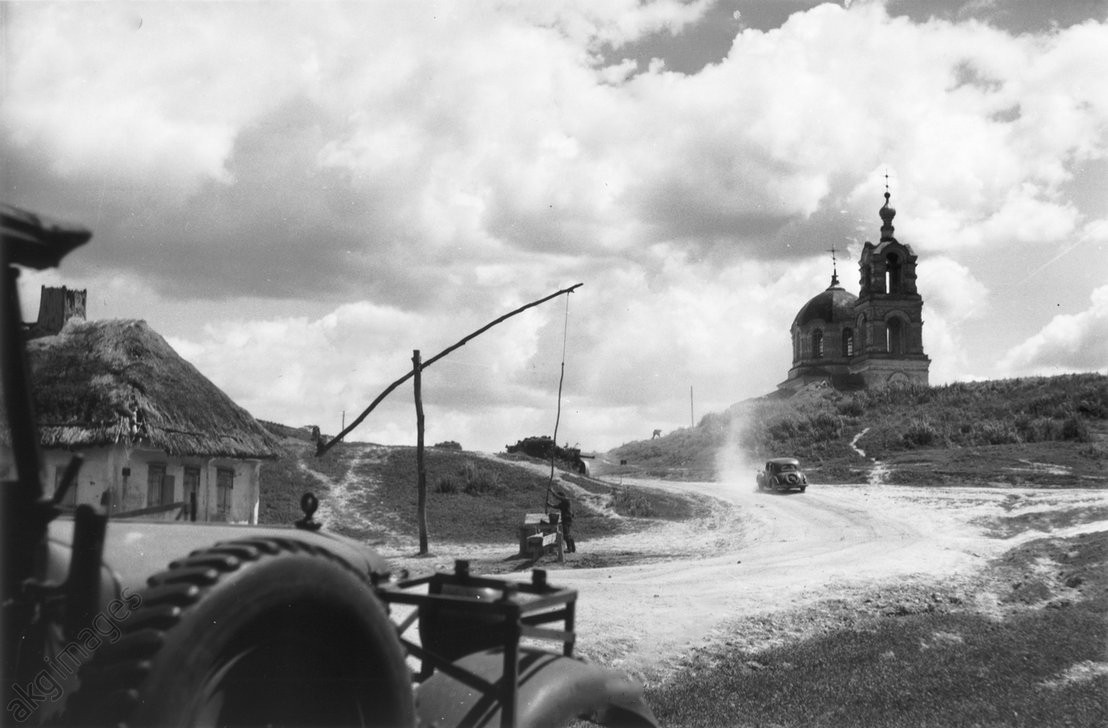 Погромец. Церковь Петра и Павла. архивная фотография, Фото 1942 г. с аукциона e-bay.de