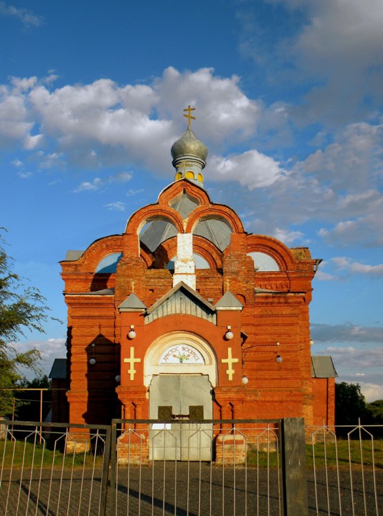 Церковь Клеопатры, Нижние Лубянки (Волоконовский район, Белгородская область). общий вид в ландшафте