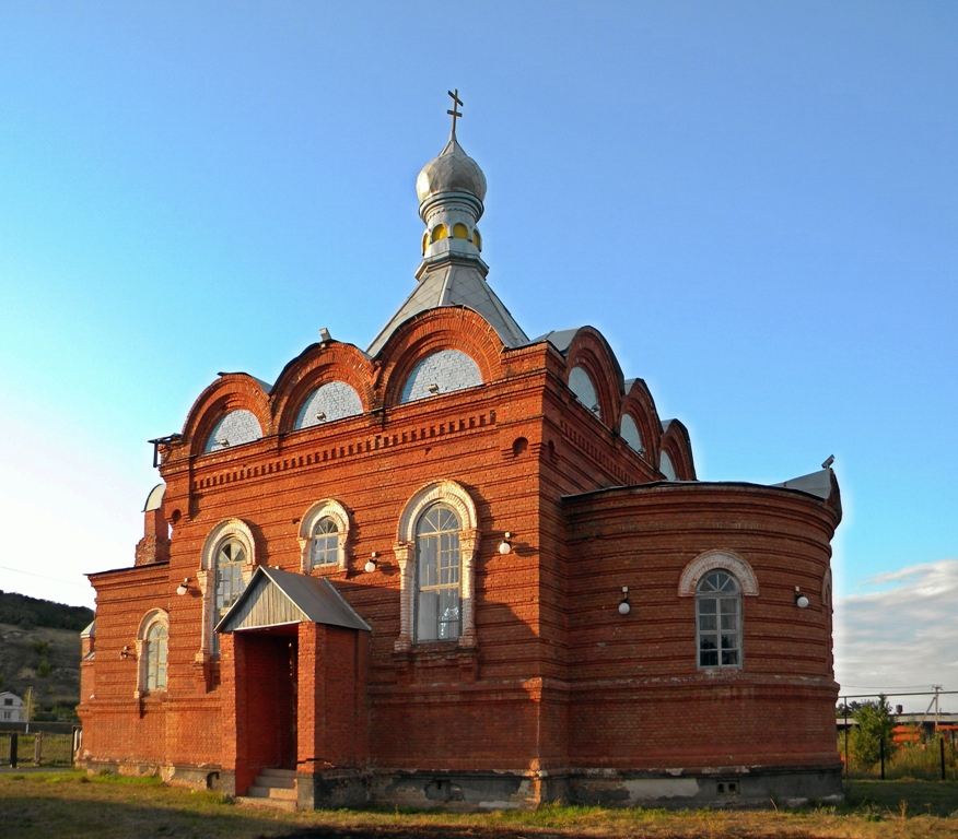 Церковь Клеопатры, Нижние Лубянки (Волоконовский район, Белгородская область). общий вид в ландшафте