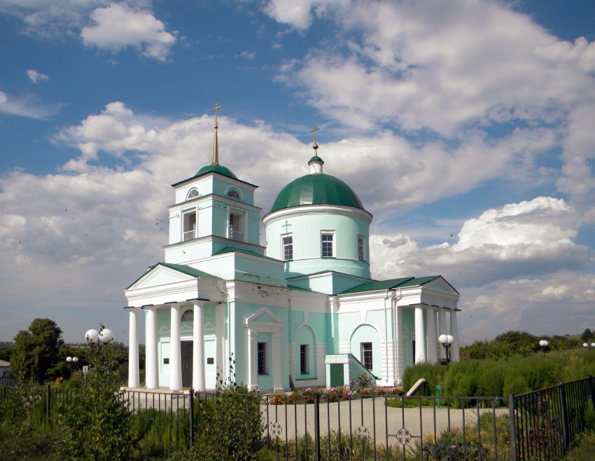Церковь Троицы Живоначальной, Голофеевка (Волоконовский район, Белгородская область). общий вид в ландшафте
