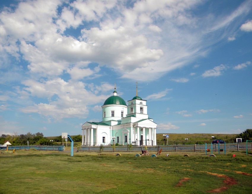 Церковь Троицы Живоначальной, Голофеевка (Волоконовский район, Белгородская область). общий вид в ландшафте