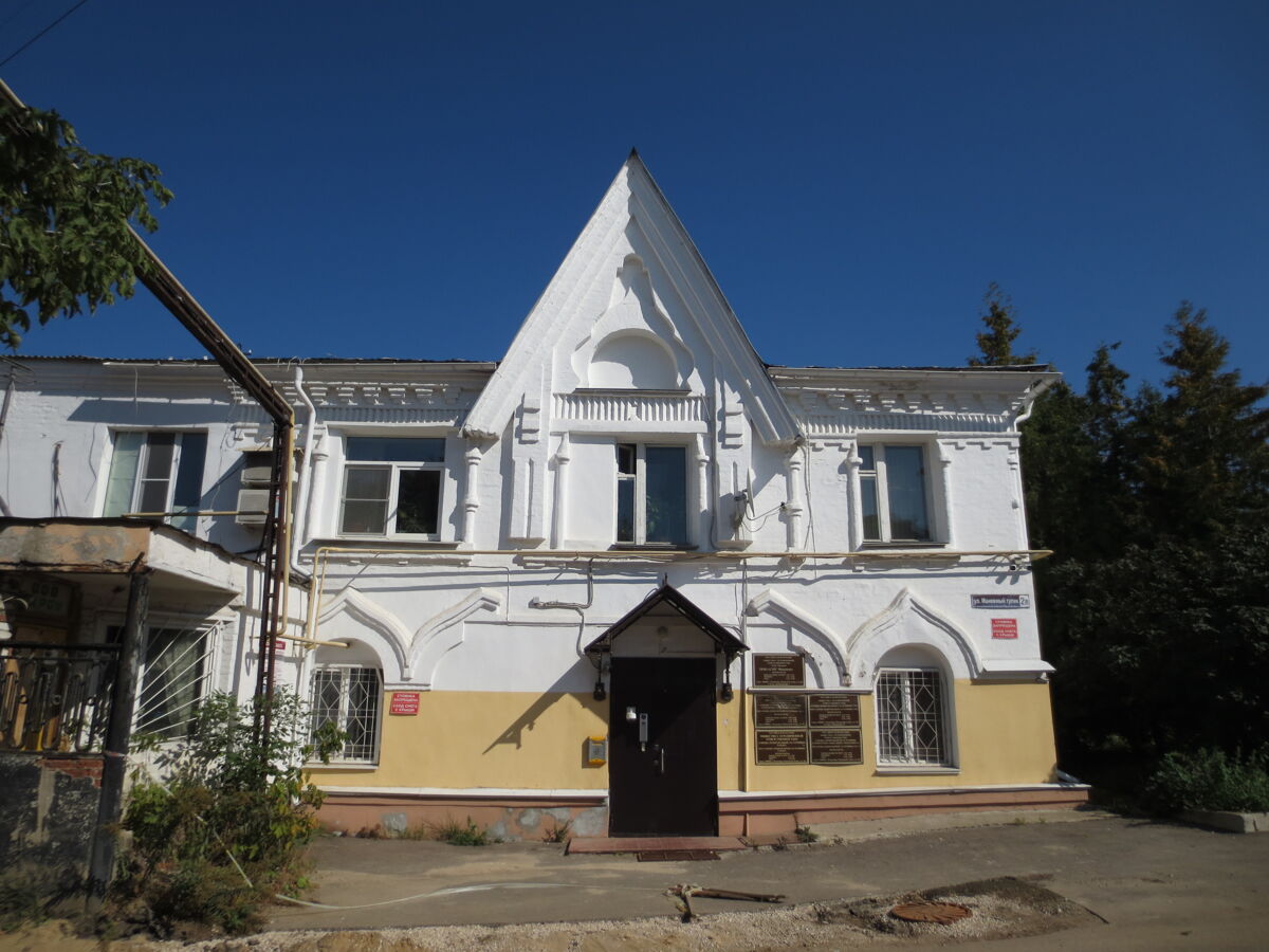 Церковь Успения Пресвятой Богородицы при бывшем 10-м Гренадёрском Малороссийском полку, Владимир (Владимир, город, Владимирская область). фасады