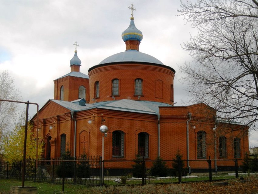 Церковь Успения Пресвятой Богородицы, Успенка (Губкин, город, Белгородская область). общий вид в ландшафте